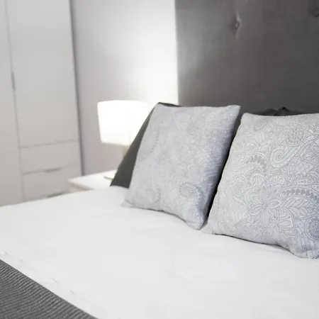 Apartamento Albelda Plaza Albelda De Iregua Esterno foto